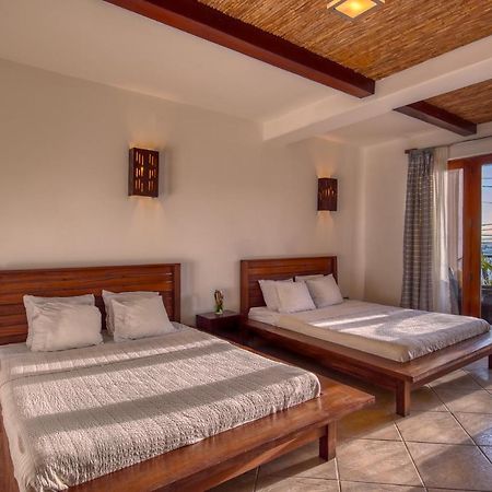 Hotel Alcazar ซานฮวนเดลซูร์ ภายนอก รูปภาพ