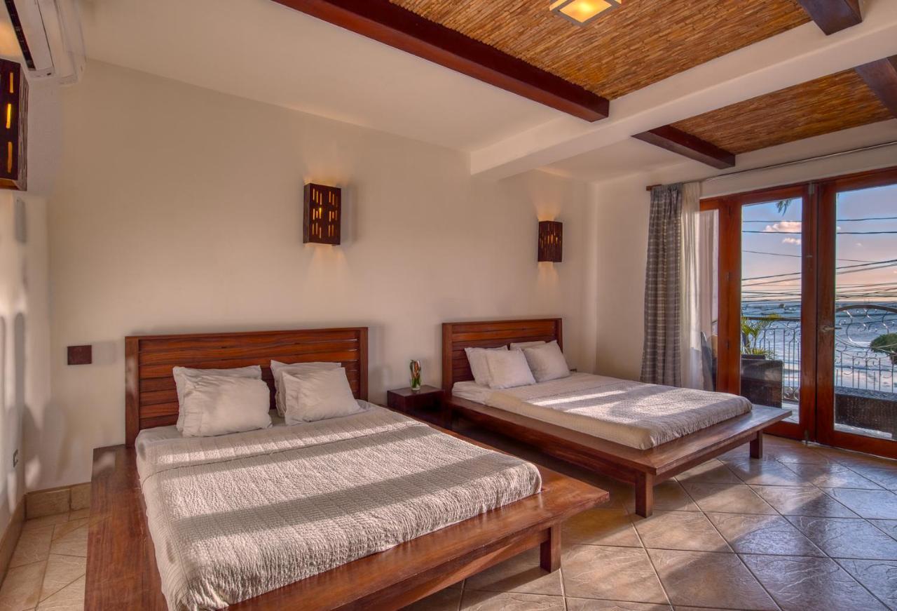 Hotel Alcazar ซานฮวนเดลซูร์ ภายนอก รูปภาพ