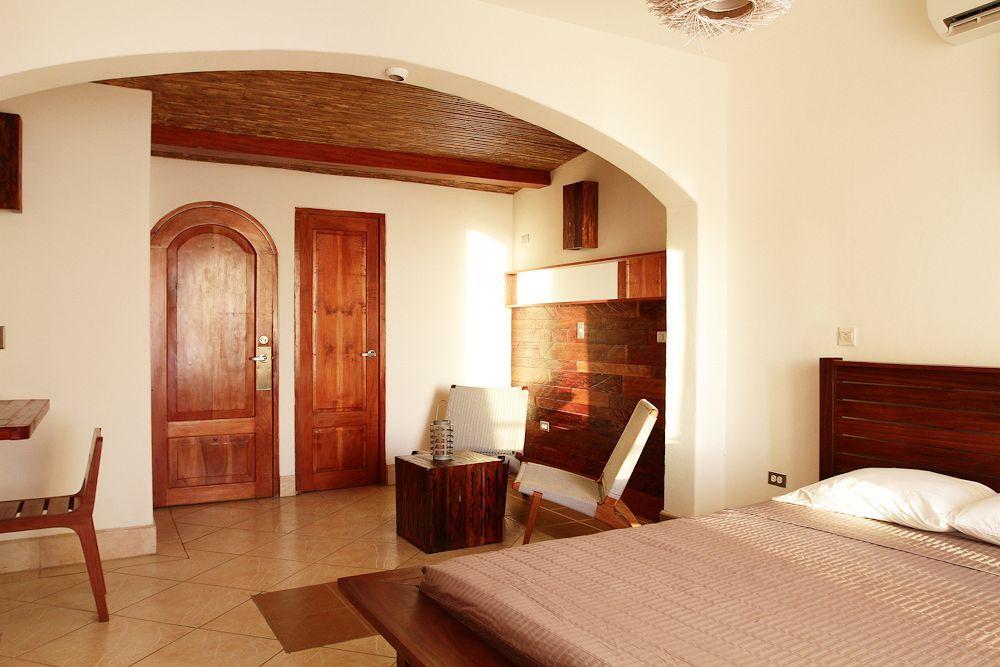 Hotel Alcazar ซานฮวนเดลซูร์ ภายนอก รูปภาพ