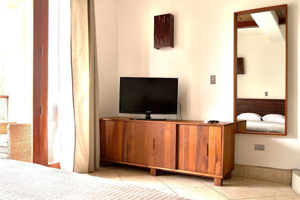Hotel Alcazar ซานฮวนเดลซูร์ ภายนอก รูปภาพ